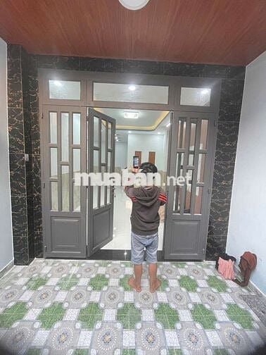 Cần Bán Gấp Nhà XTT ẤP5 DT 4M × 12M Nở Hậu 7M GIÁ 1ty420 CÓ TL