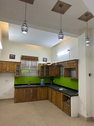Cho thuê nhà riêng mặt ngõ to tại phố Lý Nam Đế, quận Hoàn Kiếm, HN