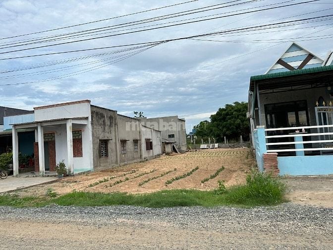 Bán Đất 5x35(177m2) Full TC Võ Văn Tần, Tân Tiến, LaGi Giá Rẻ