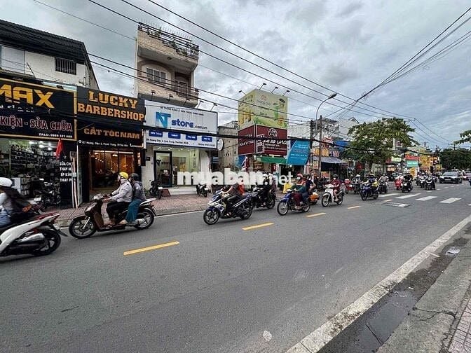 Cần sang nhượng lại mặt bằng kinh doanh Vị Trí đẹp , sầm uất bậc nhất