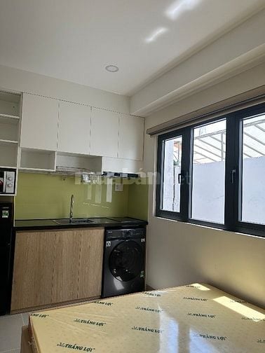 Căn hộ dịch vụ mới toanh full nội thất cao cấp Bùi Đình Tuý