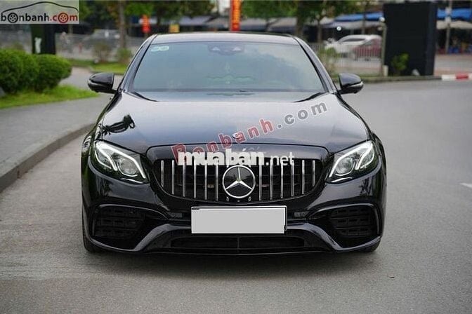 Xe Mercedes Benz E class E300 AMG 2019