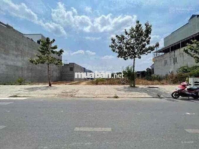 Cần bán gấp lô 125m2 giá 2tỷ2 ngay khu TĐC Lộc An Bình Sơn, gần chợ