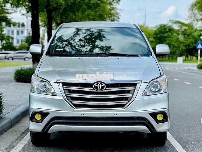 Toyota innova 2014