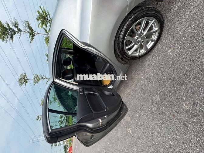 Mazda 3 Sedan – 2014