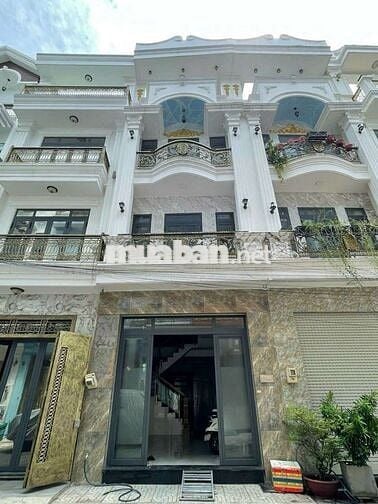 Nhà 1 trệt 3 lầu sân thượng hẻm 151 liên khu 4/5 BHH B bình tân