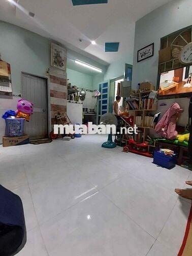 Cho thuê nhà hẻm 373/ Lý Thường Kiệt P8, 5x5m, 2 lầu, 2pn 3wc giá 7tr