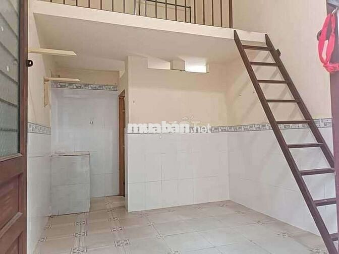 _ phòng trọ  nằm mặt tiền đường TCH17, Phường Tân Chánh Hiệp, Quận12
