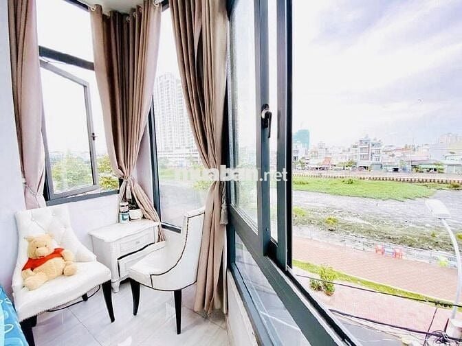NHÀ NỞ HẬU 2 MẶT TIỀN - VIEW SÔNG CHILL  - 63M2 - BÙI HUY BÍCH  P12-Q8