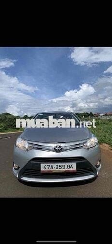 Gia đình cần bán xe toyota Vios E . 2015