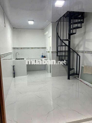 Nhà Lâm Văn Bền Quận 7 ban công thoáng