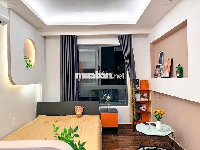 CĂN HỘ CỬA SỔ FULL NỘI THẤT QUẬN 10 GẦN VÒNG XOAY CÔNG TRƯỜNG DÂN CHỦ