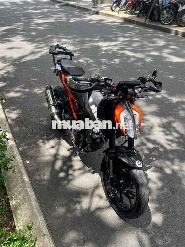 KTM DUKE 390 DATE 2019