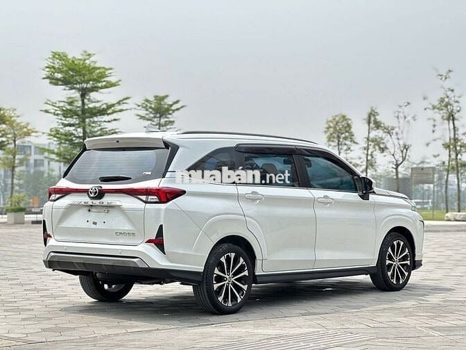 Toyota veloz top cross nhập khẩu -2022