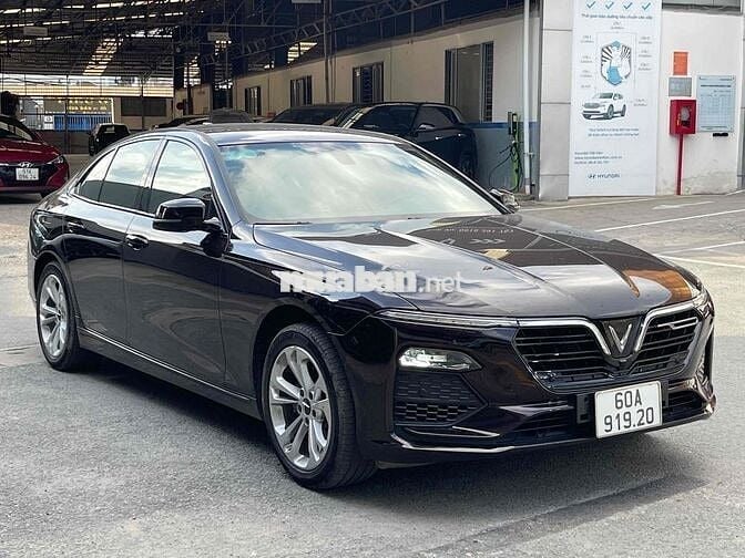 VinFast Lux A 2.0Base dki 2021 2.0 AT - màu chery