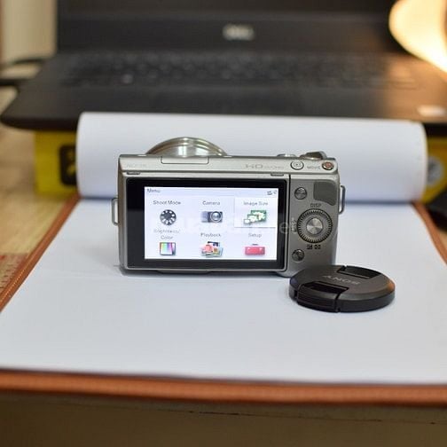 Máy ảnh Sony Nex 5N và lens 16mm f/2.8
