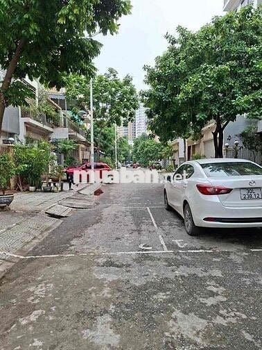 Nhà Chủ Đầu Tư Khu Đô Thị Văn Khê S83m 5T Mt5 Giá 18 Tỷ