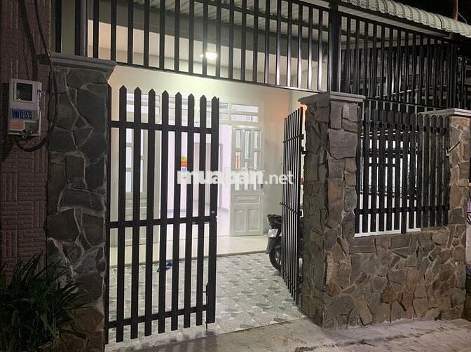 Cần bán nhà đường chợ Quang Thắng