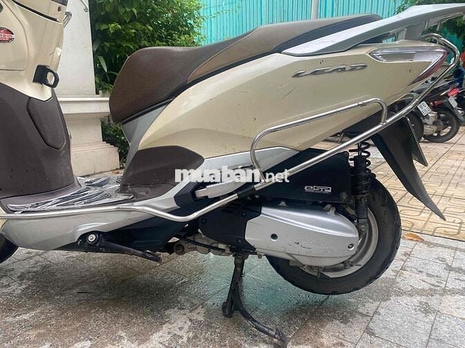 thừa xe nên bán.