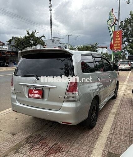 Toyota Innova 2011 G - 102000 km