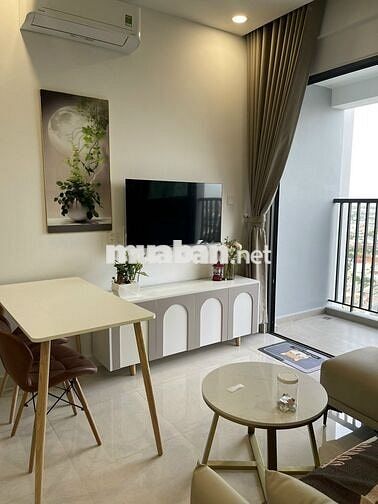 Bán căn 1PN 51m2 giá tốt 2,25 tỷ sổ sẵn view Nội khu hồ bơi