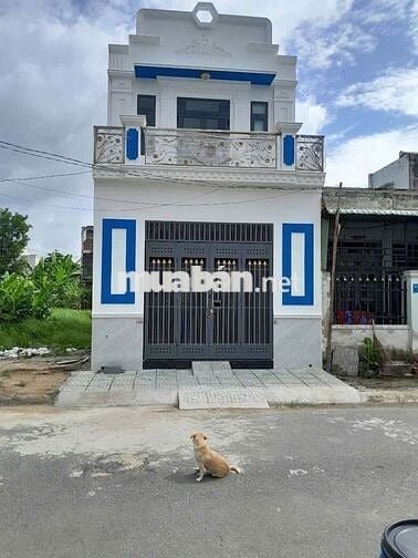 Nhà 2 tầng mới xây sạch đẹp ở ngay, đường nhựa 8m, KDC Trần Anh