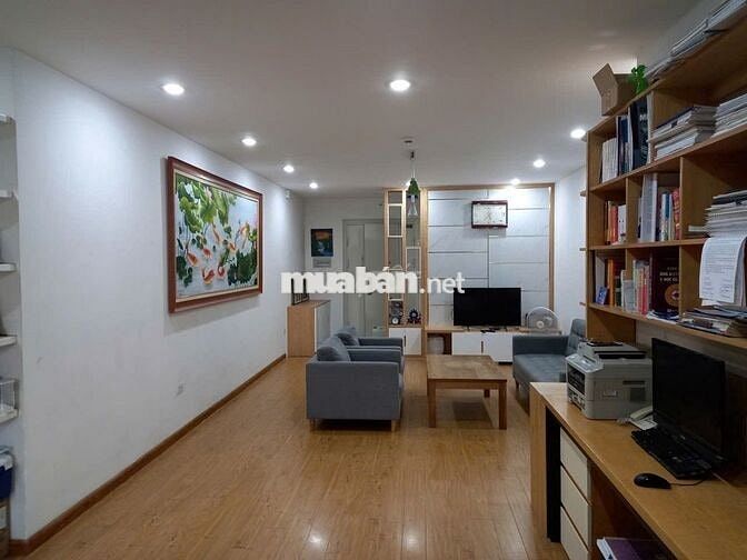 cho gia đình Thuê nhà 4 tầng để ở