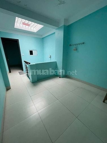 Chính chủ cho thuê nhà nguyên căn 40m2 tại  nhà 1 ngõ 401/61 Xuân Đỉnh