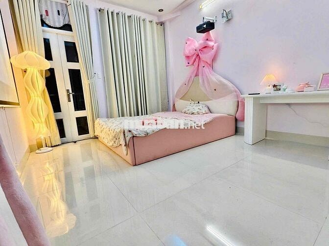 CHO THUÊ PHÒNG STUDIO BAN CÔNG TẠI Q3 GẦN ĐH SƯ PHẠM - ĐH MỞ