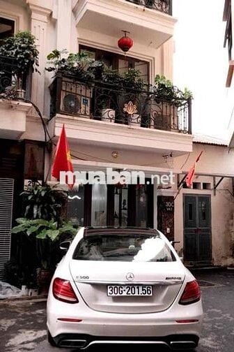 Trương Định 42m, Mercedes đỗ cửa, Gần phố, tặng full nội thất xịn xò
