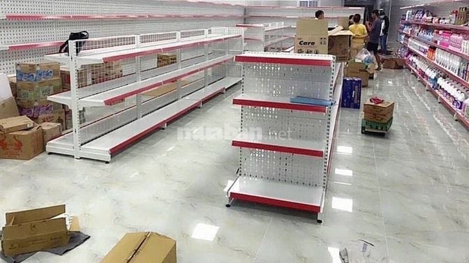 Cần Tuyển  Nữ Tạp Vụ Dọn Dẹp Cửa Hàng 1 trệt 1 lững 
