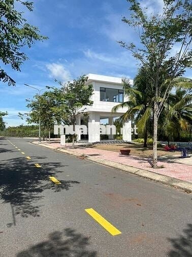 Bán đất full thổ cư 90m2 giá 1tỷ150. Đã có sổ TL824 Hựu Thạnh Long An