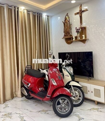 Bán nhà mặt tiền hẻm xe hơi kinh doanh gần sân bay Tân Sơn Nhất