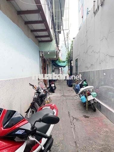 Chỉ Hơn 1.xTy - nhà 2 tầng- huỳnh văn chính-Dt 2,1x4,1 m