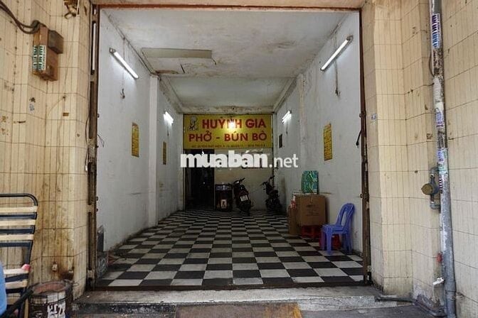Cho thuê mặt bằng kinh doang mặt tiền đường Quận 11
