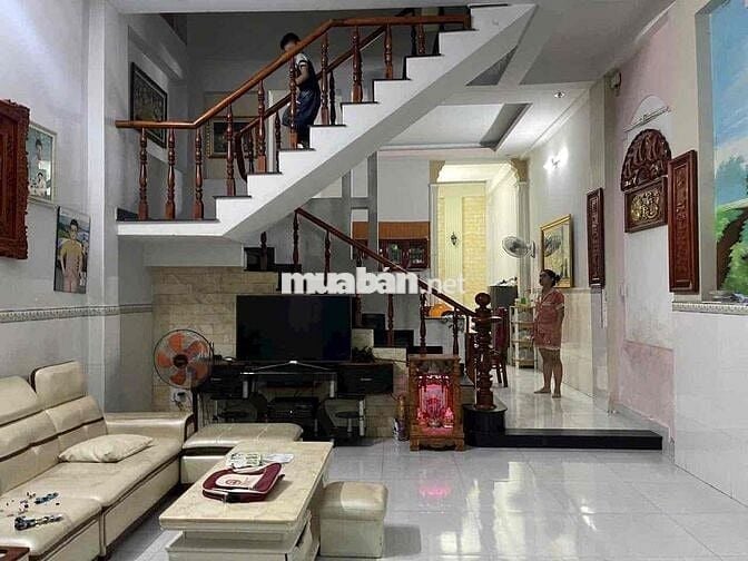 Bán Gấp nhà 1 lầy đẹp 5x18m Shr Mt nhựa 7m thông gần chợ Bà Điểm