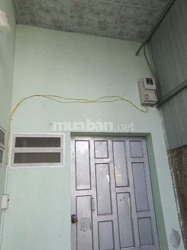 Nhà cấp 4 mới xây.con mới điện nước đầy đủ chỉ vào ở ngay.