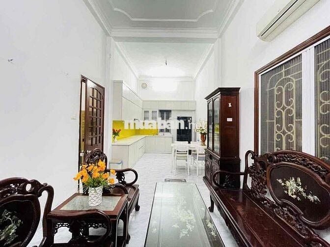 ngõ thông ba gác tránh đường láng. 58/87m 4tầng : 9,4 tỷ
