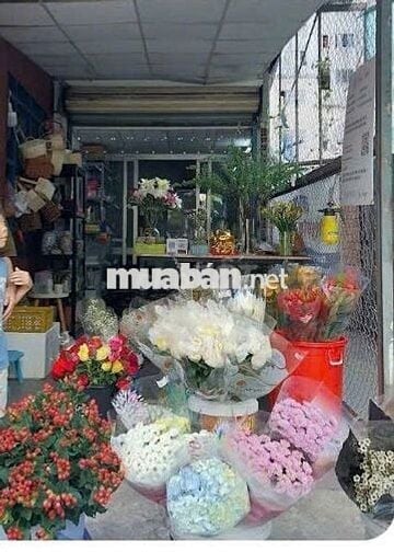 Sáng nhượng mặt bằng đường 18 HBC, không chung chủ.