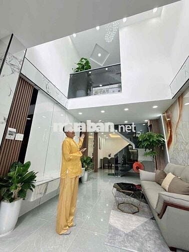 SIÊU PHẨM QUẬN 6 35M2 3PN 3 TẦNG BTCT SÂN THƯỢNG HẺM GẦN 4M CHỈ 6 TỶ N