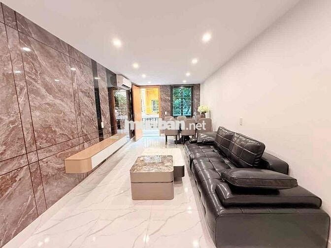 Tập thể 150m2 phố Đào Tấn nhà đẹp lô góc 3 ngủ 3 thoáng sổ đỏ gần cv