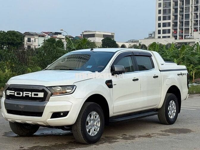 Bán Ford RangerXLS 2017 số tự động 1 cầu màu trắng