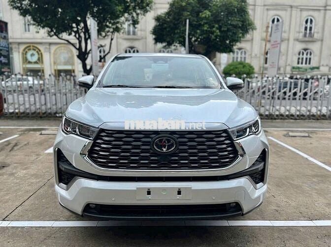 INNOVA CROSS HYBRID 2025 - xe giao ngay GIÁ TỐT