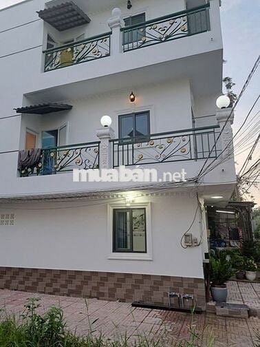 nhà hẻm oto 2 tâm 4p ngủ lê văn lương q7