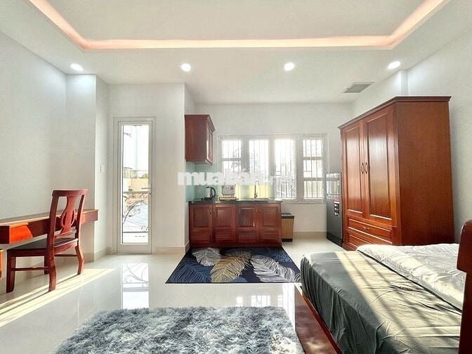 HOT! Căn BAN CÔNG - MỚI gần cầu Trần Quang Diệu có THANG MÁY - BẢO VỆ