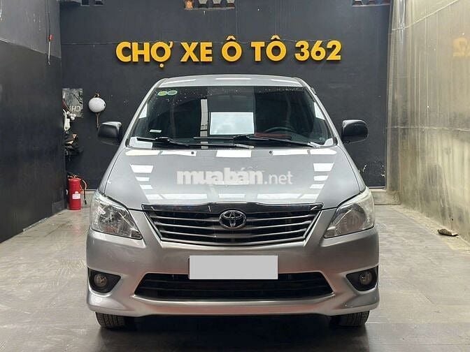 Chính chủ bán Toyota Innova 2.0G 2013 đi cực ít.