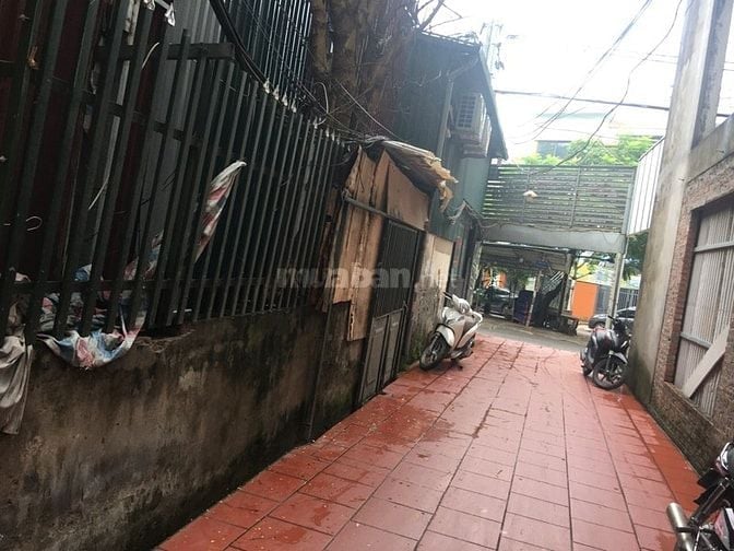 Bán đất xuân đỉnh 40m2 giáp ngoại giao đoàn ô tô 7 chỗ ra vào.