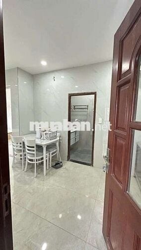 CHO THUÊ CĂN HỘ DỊCH VỤ 2 PHÒNG NGỦ NGAY SÂN BAY TÂN SƠN NHẤT GIÁ RẺ