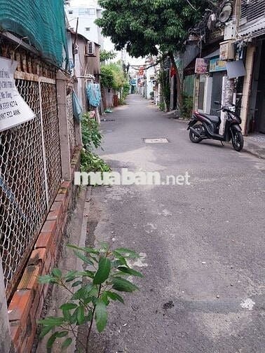 Cho gia đình thuê ở hẻm thông làm tóc