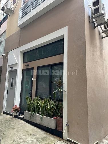 Bán nhà ngõ Phố Trần Hưng Đạo, gần phố, 29m2, mặt tiền 4m, 8.95 tỷ